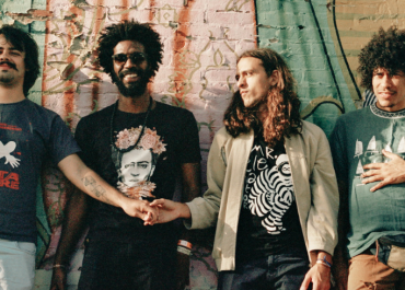 boogarins Portugal interview